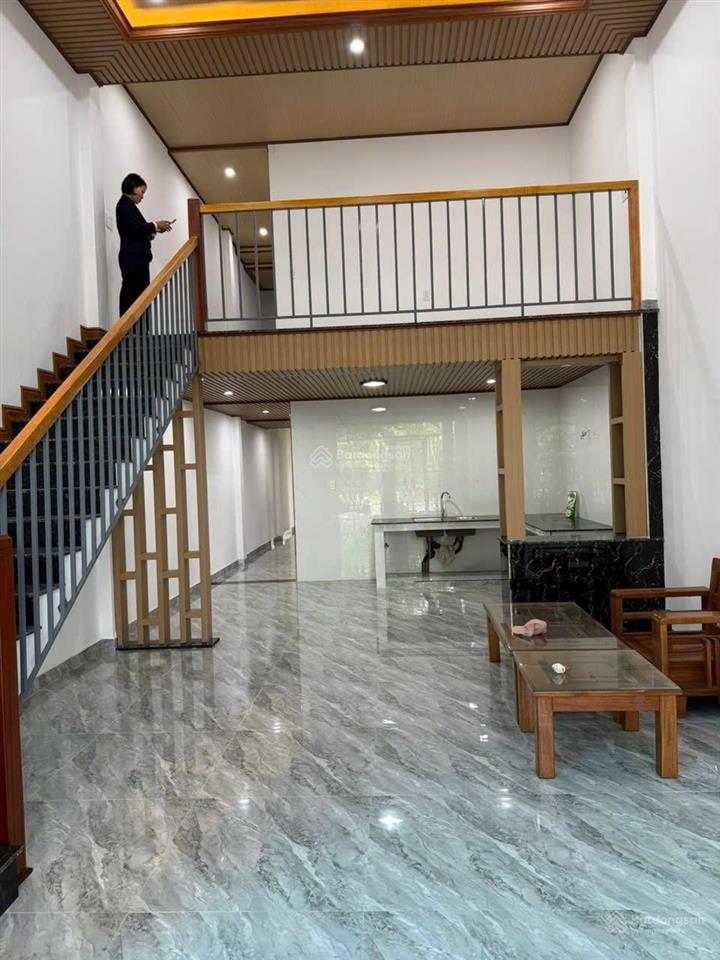 Bán nhà đẹp sát võ chí công gần chợ hoà xuân