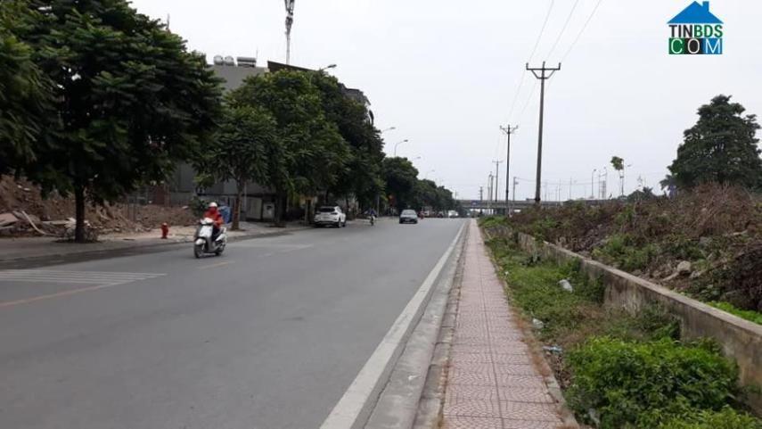 Bán đất mặt phố Nam Đuống - Lô góc 40m !