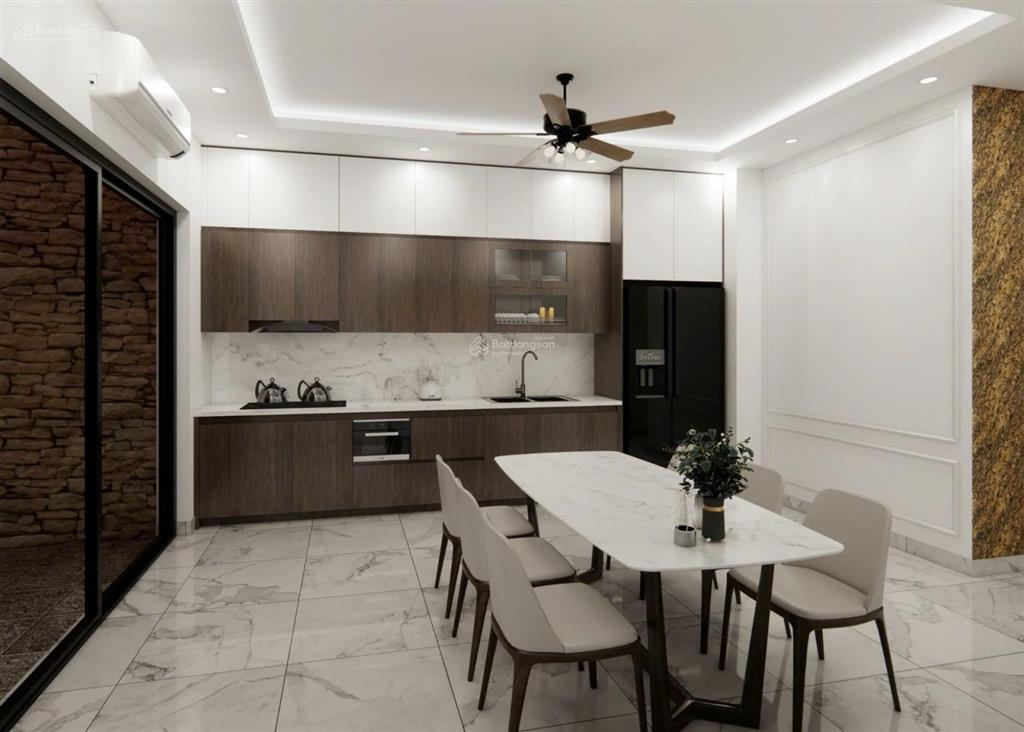 Bán nhà ngô gia tự  92m2 xây 5 tầng thang máy giá 13 tỷ