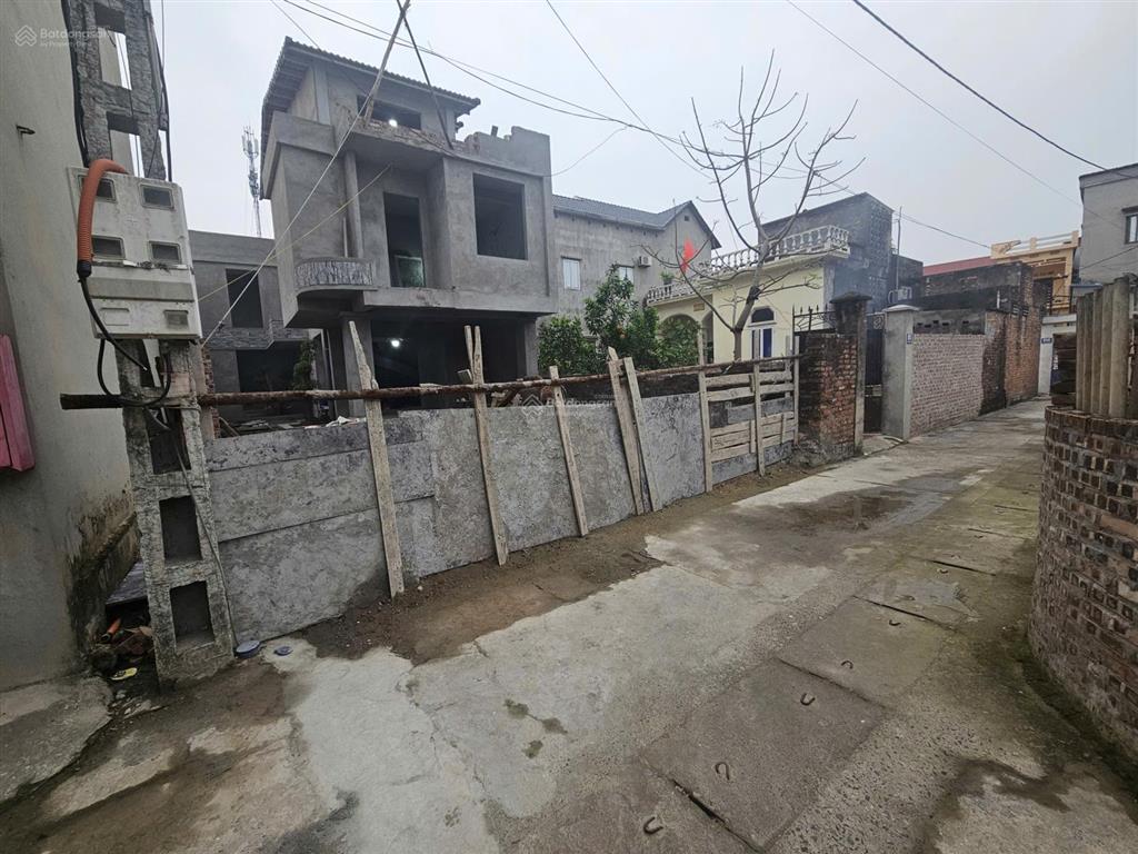 Nhà tôi cần bán đất lô góc, ngõ ô tô kim hoa  mê linh, 126m2 full thổ, mặt tiền 5m