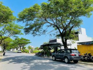 Bán lô góc 2 mặt tiền đối diện công viên  giá rẻ nhất kđt fpt chỉ 6 tỷ 150