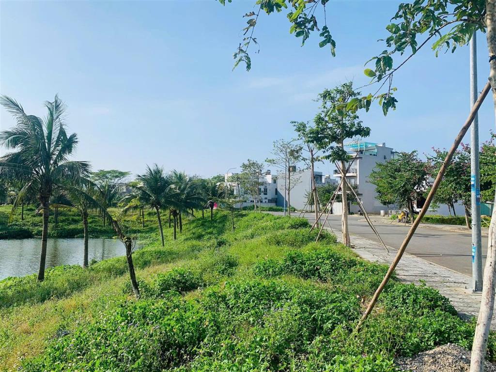 Hàng hiếm, siêu phẩm biệt thự trực diện kênh sinh thái fpt, 147m2 ngang 7m5