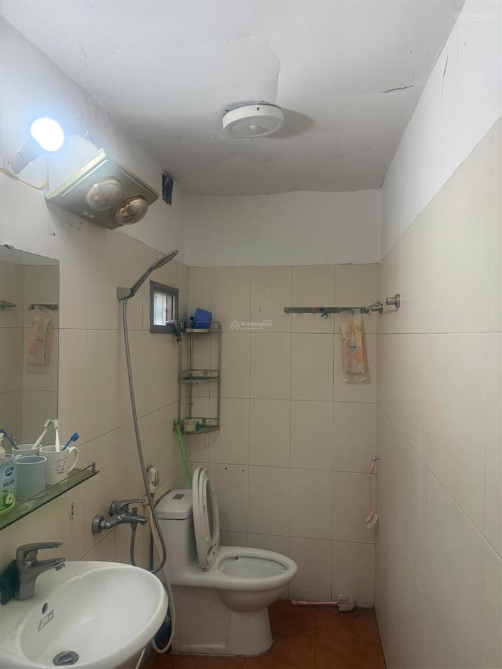 Căn hộ tập thể tầng 3  kim liên  lương định của  nhà đẹp  ở ngay