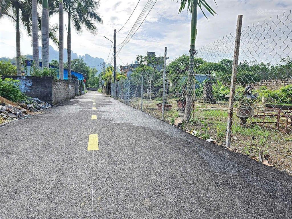 Bán đất làn 2 ql6 lâm sơn lương sơn gần sân gonl phượng hoàng.sẵn sổ