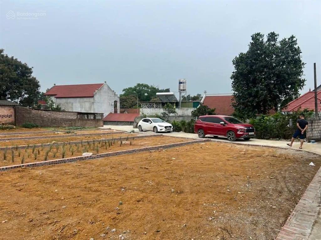 Bán gấp đất sổ đỏ thổ cư tại phú cát, gần đường dh09, chính chủ