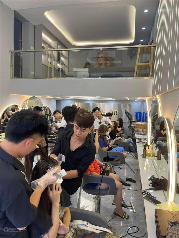 Bán nhà mặt phố võ văn dũng  trần quang diệu  45m2  kinh doanh vỉa hè  sát hồ hoàng cầu  hiếm!