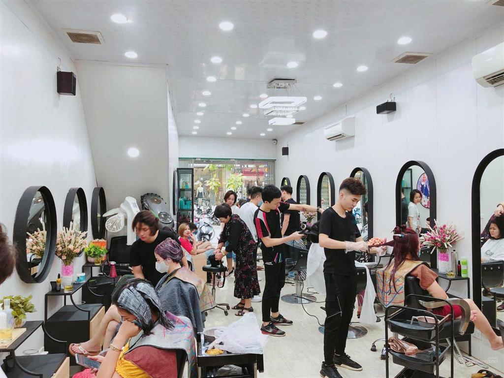 Bán nhà mặt phố võ văn dũng  trần quang diệu  45m2  kinh doanh vỉa hè  sát hồ hoàng cầu  hiếm!