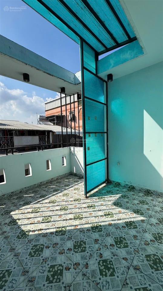 Nhà 4 tầng ngay khu chợ rạch ông quận 8, 4 tầng 5pn, 176.5m2 sàn