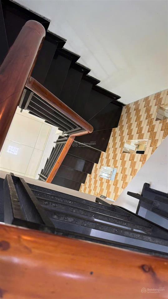 Nhà 4 tầng ngay khu chợ rạch ông quận 8, 4 tầng 5pn, 176.5m2 sàn