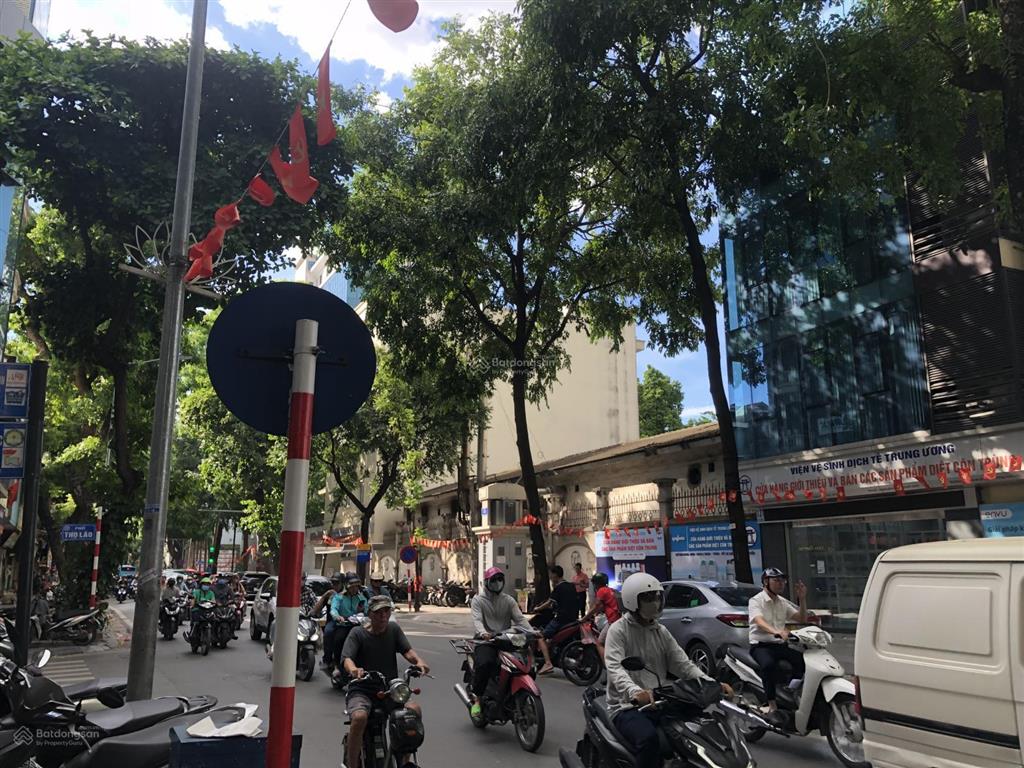 Bán đất lò đúc 88 m2 lô góc cách phố 20m ô tô vào nhà gần vườn hoa yecxanh giá 24 tỷ có tl