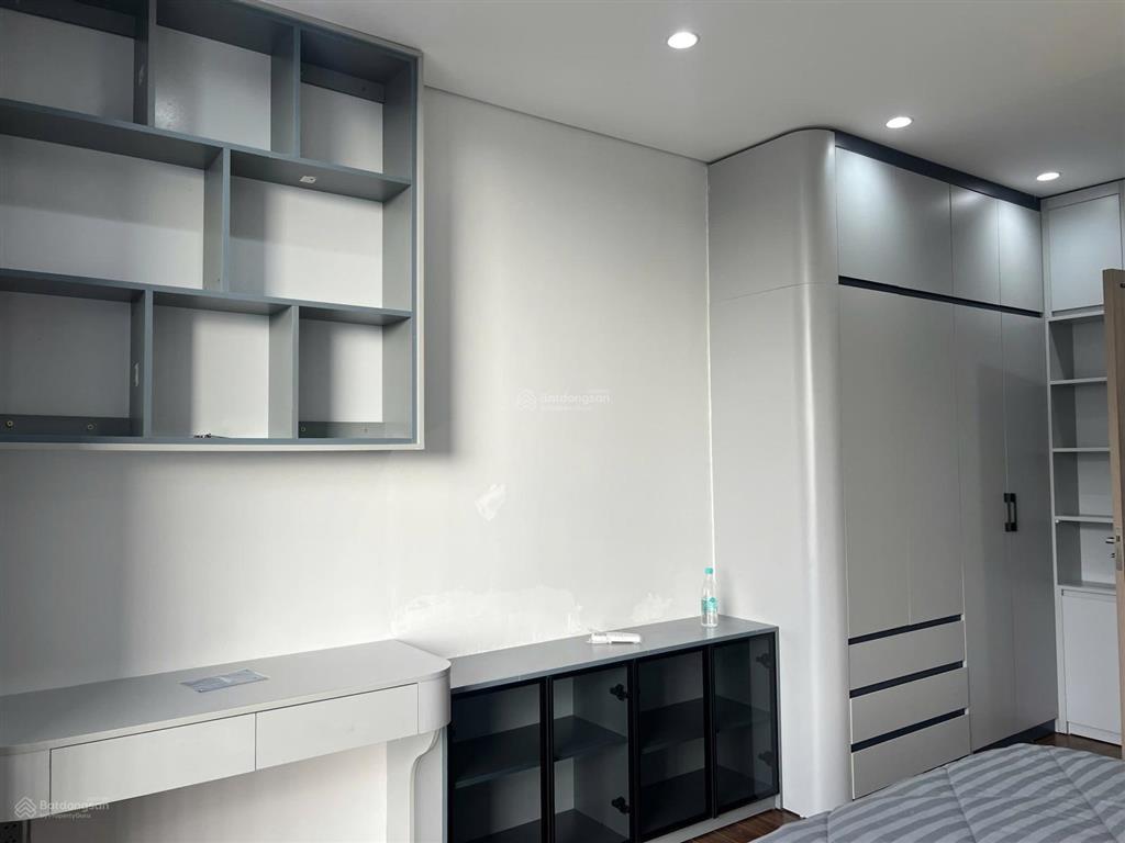 Bán chung cư khai sơn city 120 m2 3 ngủ full nội thất chưa qua sd giá 10.8 tỷ có thương lượng