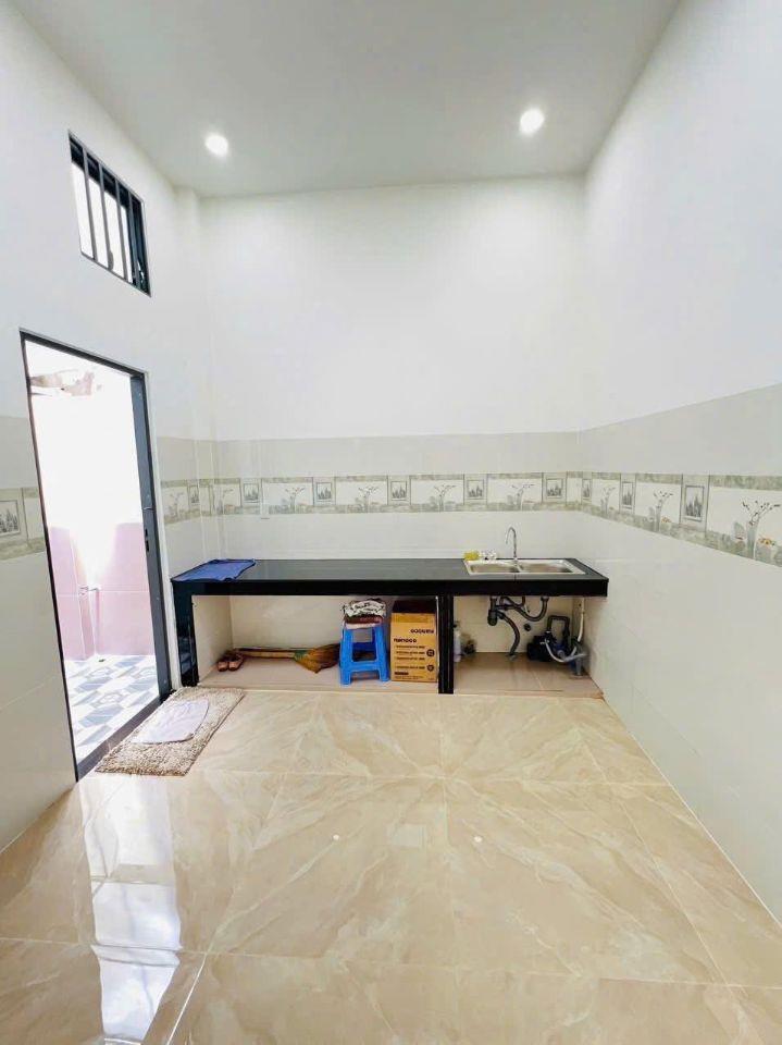 Cho thuê nhà hẻm trương định gần mặt tiền đề thám giá 12 triệu