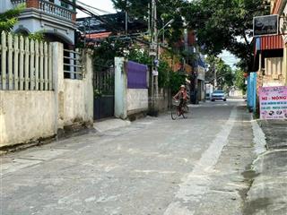 Bán nhà đất, ô tô đỗ cửa, cách đại học tài chính 500m giá chỉ hơn 4 tỷ chút xíu