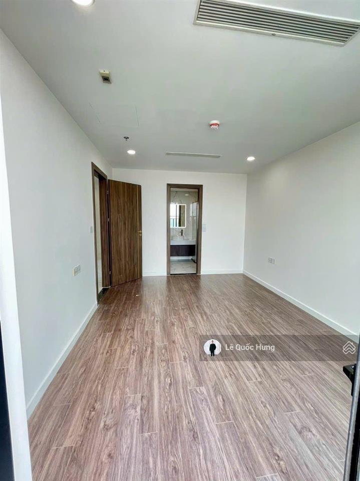 Cho thuê sunshine sky city (4pn+3wc + 1 kho ) dt 132m2 tầng cao giá thuê 22tr/tháng.