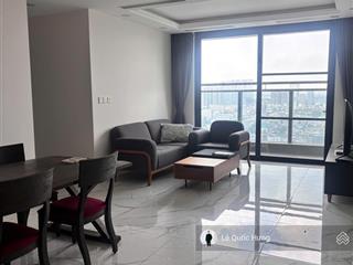 Cho thuê căn hộ 4pn sunshine sky city (4pn+1 kho, 3 wc) dt 132m2 full nội thất giá 28tr/tháng.