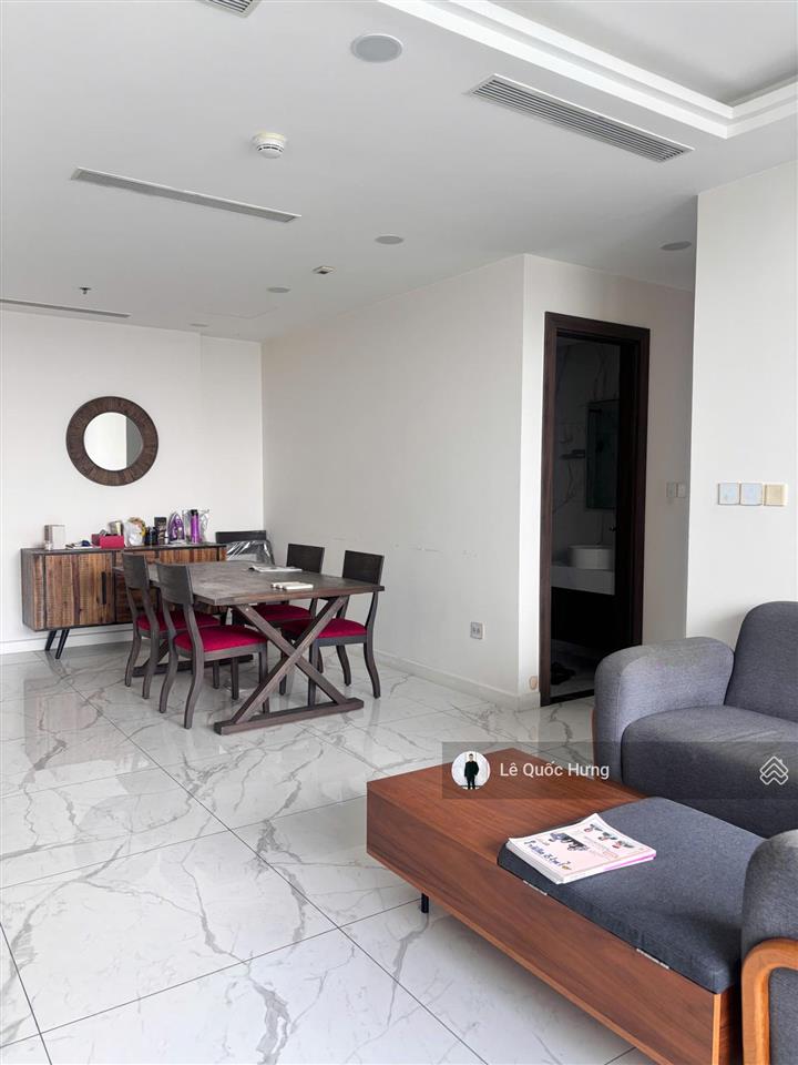 Cho thuê căn hộ 4pn sunshine sky city (4pn+1 kho, 3 wc) dt 132m2 full nội thất giá 28tr/tháng.