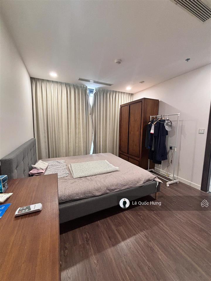 Cho thuê căn hộ 4pn sunshine sky city (4pn+1 kho, 3 wc) dt 132m2 full nội thất giá 28tr/tháng.