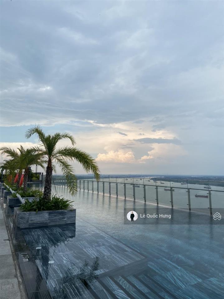 Bán căn hộ sky89 (2pn2wc) dt 69m2 tầng cao view nội khu giá 4ty900.  0903 705 ***