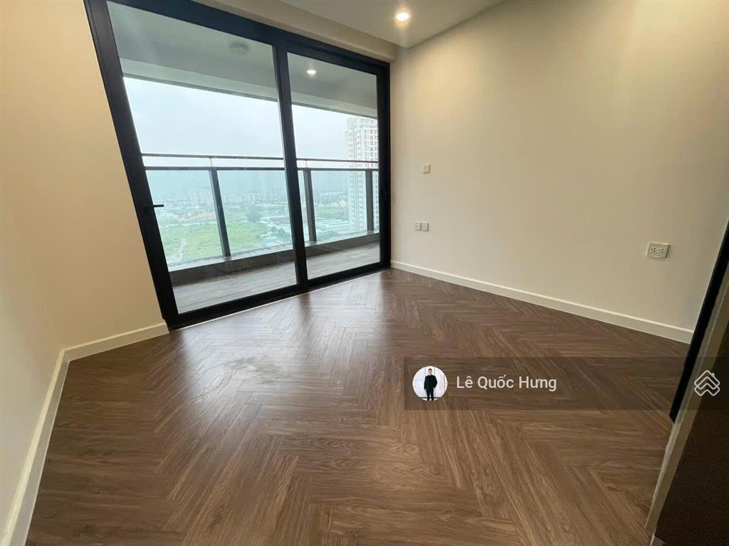 Cho thuê noble crystal riverside (2pn+1, 2wc) dt 135m² giá 17tr/tháng (free phí quản lý)