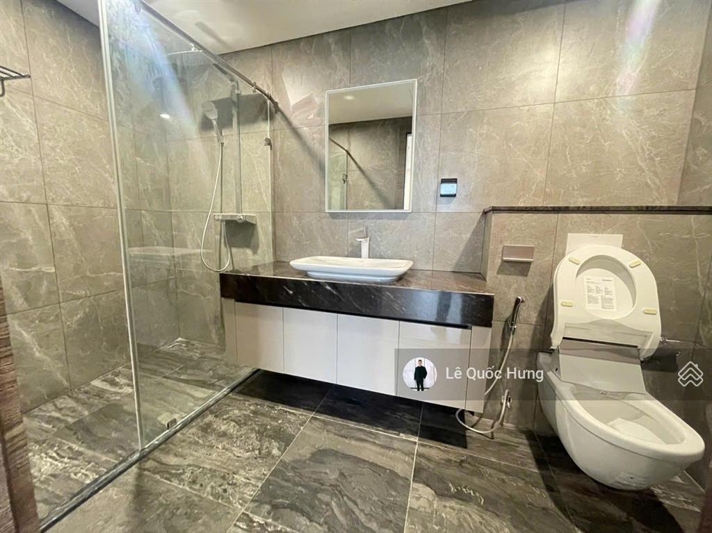 Cho thuê noble crystal riverside (2pn+1, 2wc) dt 135m² giá 17tr/tháng (free phí quản lý)