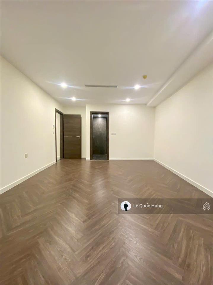 Cho thuê noble crystal riverside (2pn+2wc) dt 130m2 giá thuê 12tr/tháng.