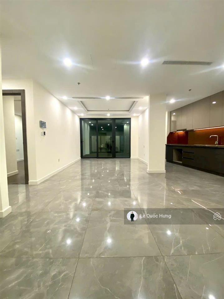 Cho thuê noble crystal riverside (2pn+2wc) dt 130m2 giá thuê 12tr/tháng.