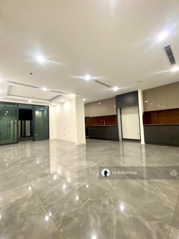 Cho thuê noble crystal riverside (2pn+2wc) dt 130m2 giá thuê 12tr/tháng.