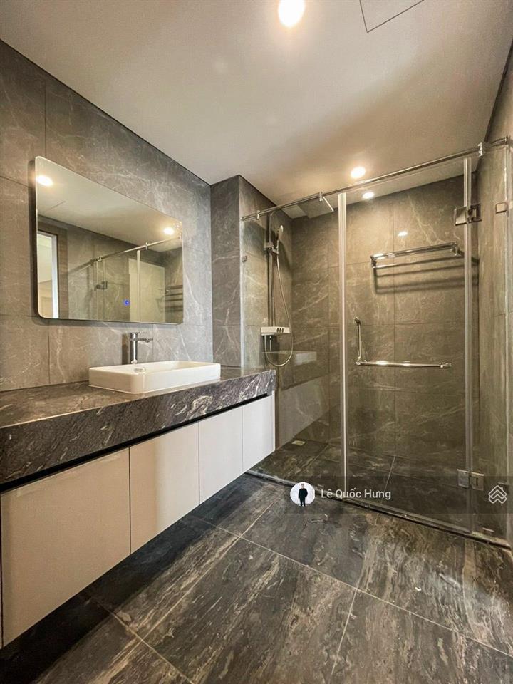 Cho thuê căn góc sunshine diamond (2pn + 1, 2wc) dt 135m² giá 15tr/tháng (free phí qly)