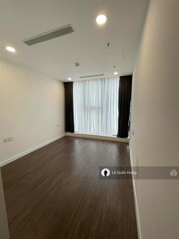 Bán căn hộ sunshine sky city quận 7 (2pn+2wc) dt 75m2 tầng trung giá 5ty600.  0903 705 ***