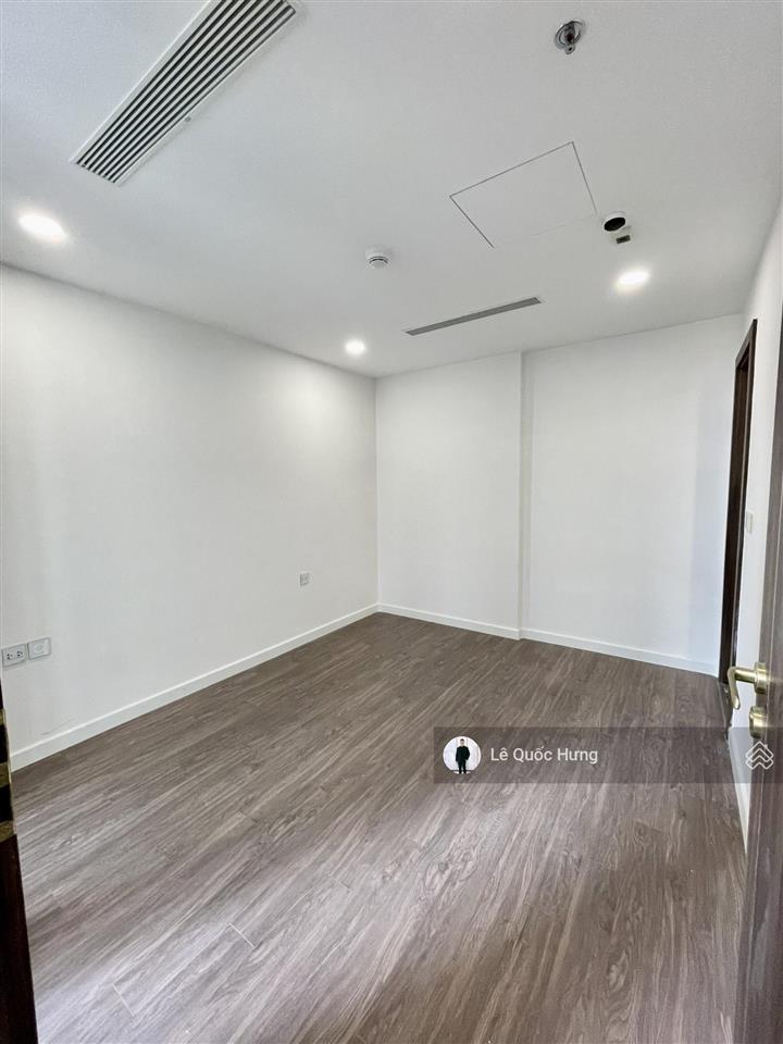 Cho thuê căn hộ sunshine sky city (3pn+3wc) dt 106m2 ntcb giá 20tr/tháng.