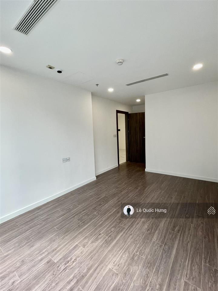 Cho thuê căn hộ sunshine sky city (3pn+3wc) dt 106m2 ntcb giá 20tr/tháng.