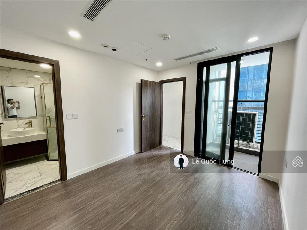 Cho thuê căn hộ sunshine sky city (3pn+3wc) dt 106m2 ntcb giá 20tr/tháng.