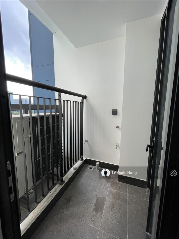 Cho thuê căn hộ sunshine sky city (3pn+3wc) dt 106m2 ntcb giá 20tr/tháng.