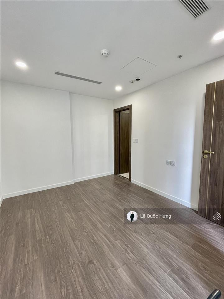 Cho thuê căn hộ sunshine sky city (3pn+3wc) dt 106m2 ntcb giá 20tr/tháng.