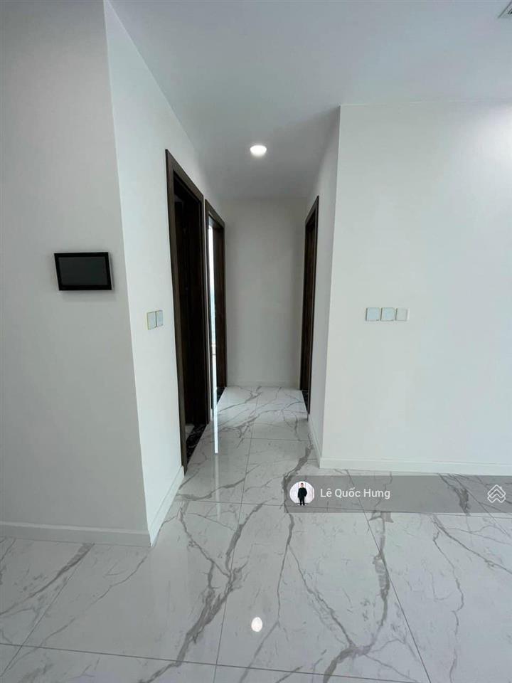 Bán văn phòng đa năng sunshine sky city (2pn2wc) dt 70m2 giá 3ty950.  0903 705 ***