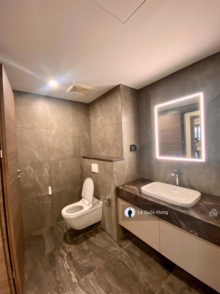 Cho thuê căn góc noble crystal riverside (2pn+2wc) dt 128m2 giá thuê 17tr/tháng