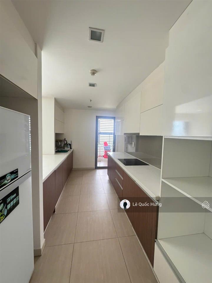 Cho thuê noble crystal riverside (3pn+3wc) dt 155m2 tầng cao view sông giá 16tr/tháng.