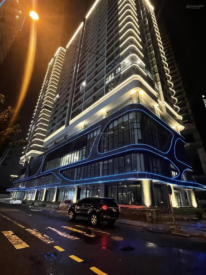 Suất ngoại giao căn 2pn100m2 tầng cao chiết khấu cao trực tiếp từ cđt. view trực diện biển mỹ khê