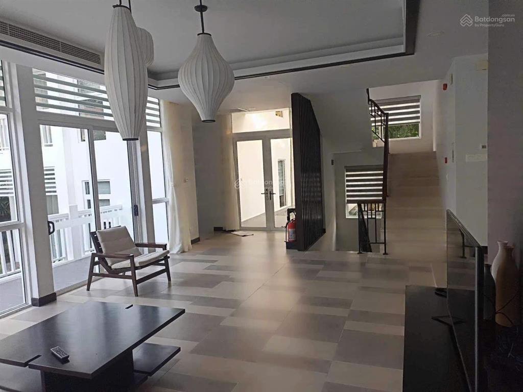 Biệt thự 4pn  840m2 trực diện mặt biển mỹ khê. sở hữu lâu dài vĩnh viễn  sổ hồng công chứng ngay