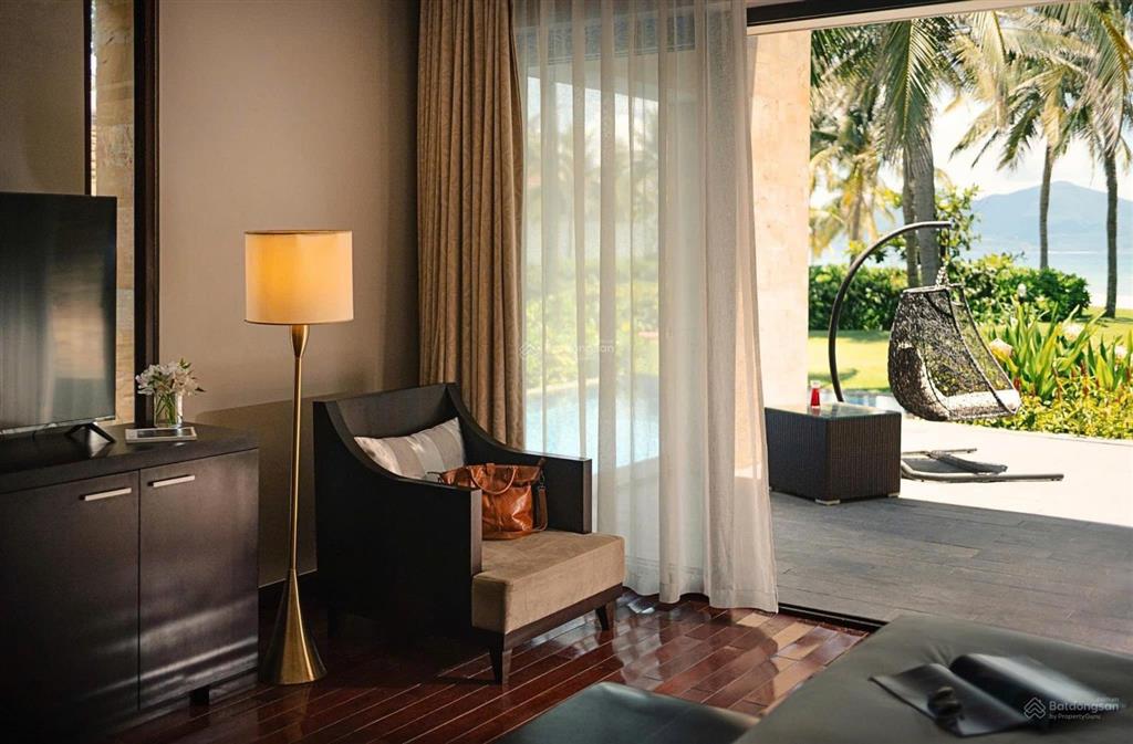 Cần bán biệt thự trực diện biển diện tích gần 1000m2. sổ đỏ lâu dài từng căn  sẵn sàng công chứng