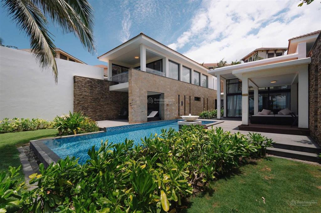 Cần bán biệt thự trực diện biển diện tích gần 1000m2. sổ đỏ lâu dài từng căn  sẵn sàng công chứng