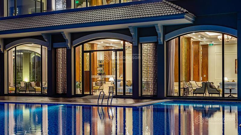 Biệt thự biển 3pn535m2 full nội thất cao cấp. cách bãi biển vài bước chân. lợi nhuận 1,8 tỷ/năm
