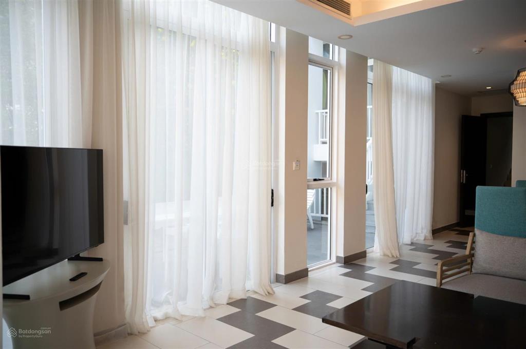 Chính chủ cần cho thuê căn villa 5pn full nội thất 5* mặt biển mỹ khê  đà nẵng. có hồ bơi riêng