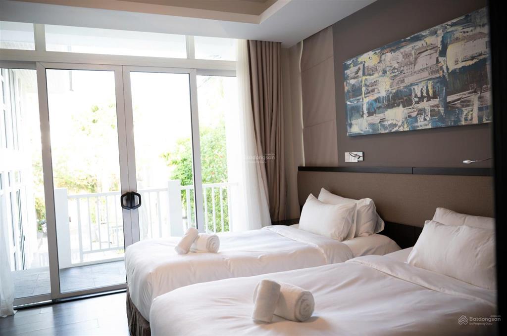 Chính chủ cần cho thuê căn villa 5pn full nội thất 5* mặt biển mỹ khê  đà nẵng. có hồ bơi riêng