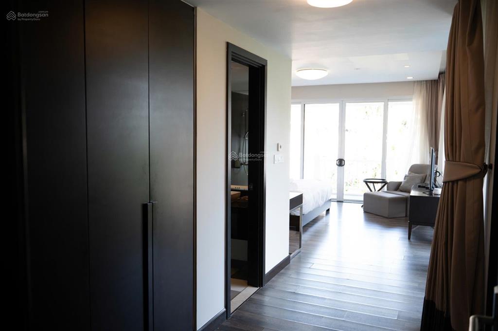 Chính chủ cần cho thuê căn villa 5pn full nội thất 5* mặt biển mỹ khê  đà nẵng. có hồ bơi riêng
