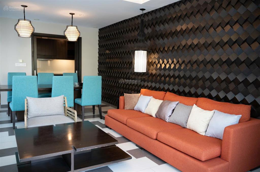 Chính chủ cần cho thuê căn villa 5pn full nội thất 5* mặt biển mỹ khê  đà nẵng. có hồ bơi riêng
