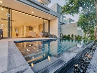 Bán gấp villa góc 3pn  277,6 m2 view sân golf brg. sở hữu lâu dài  sổ hồng công chứng ngay