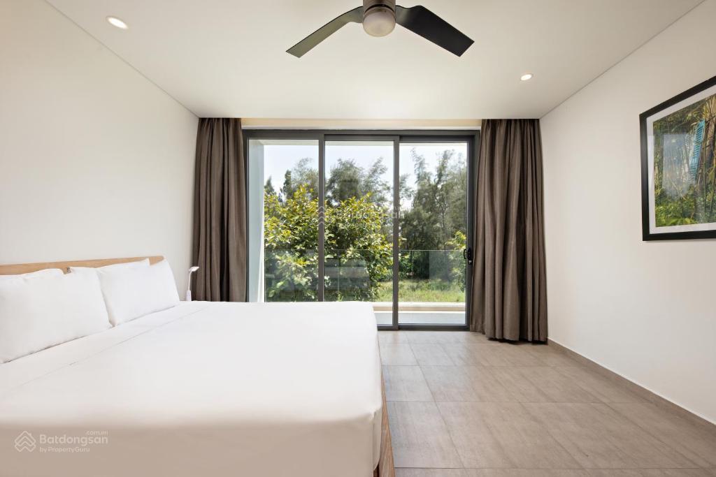 Bán gấp villa góc 3pn  277,6m2 view sân golf brg. sở hữu lâu dài  sổ hồng công chứng ngay