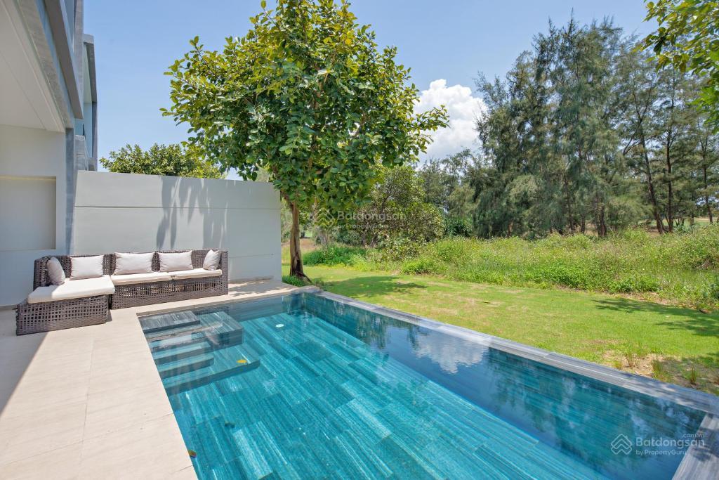Bán gấp villa góc 3pn  277,6m2 view sân golf brg. sở hữu lâu dài  sổ hồng công chứng ngay