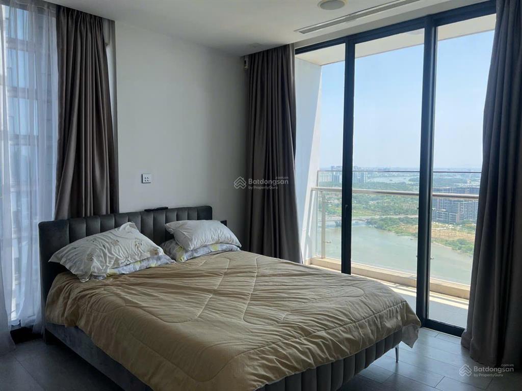 Chỉ 2x tỷ. định cư nước ngoài cần bán căn góc 3pn109m2 tầng cao view sông sài gòn. sổ hồng lâu dài